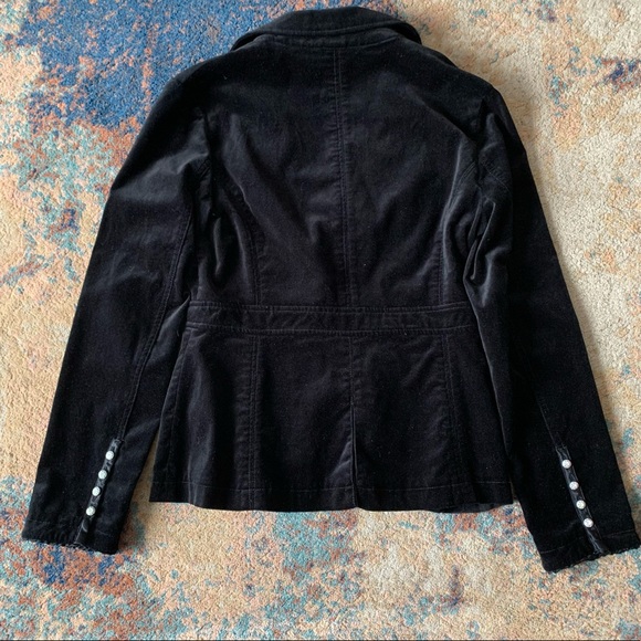 White House Black Market Black Velvet with Jewel Buttons, size 6 - Picture 2 of 6